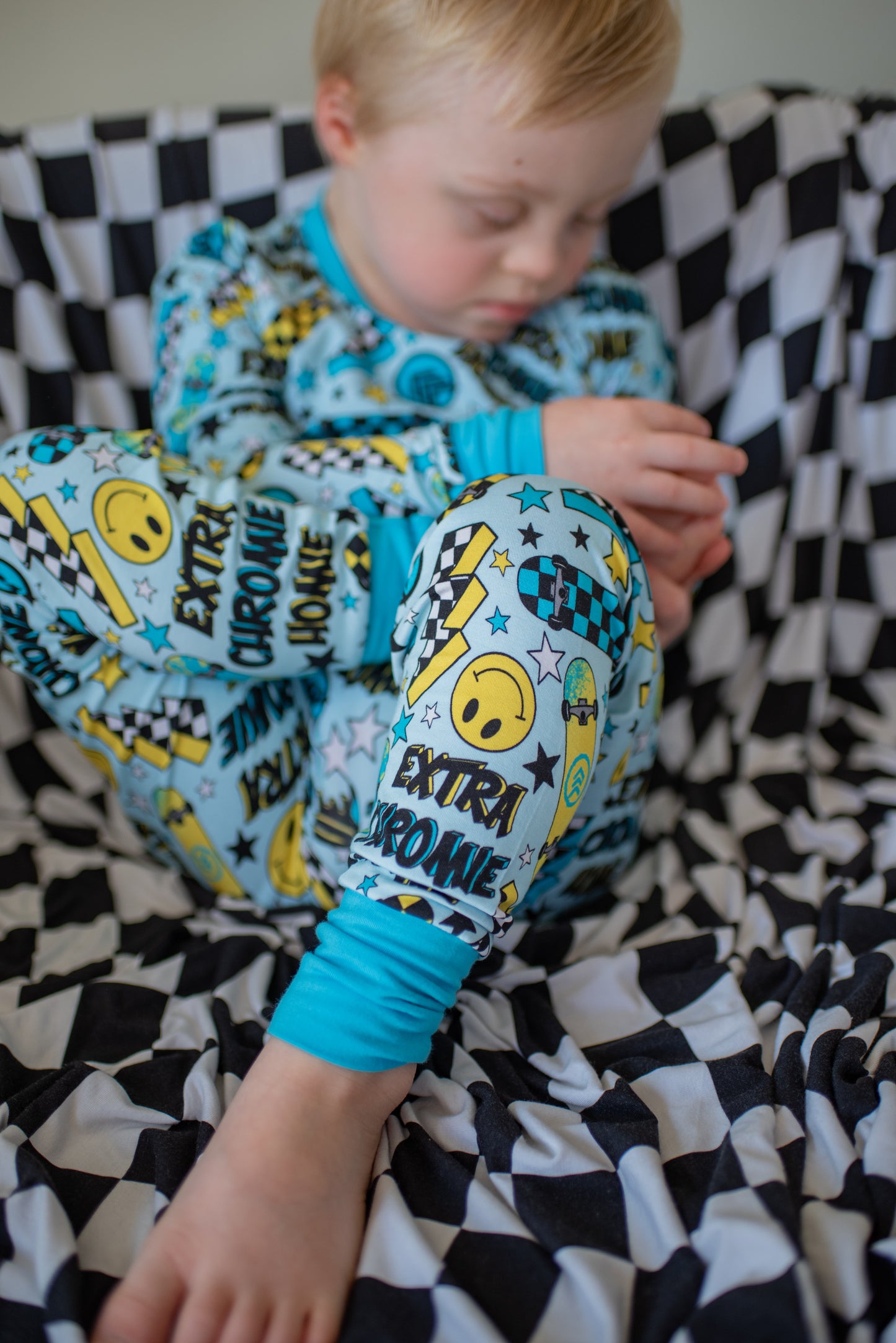 Extra Chromie Homie Two-Piece Pants Set