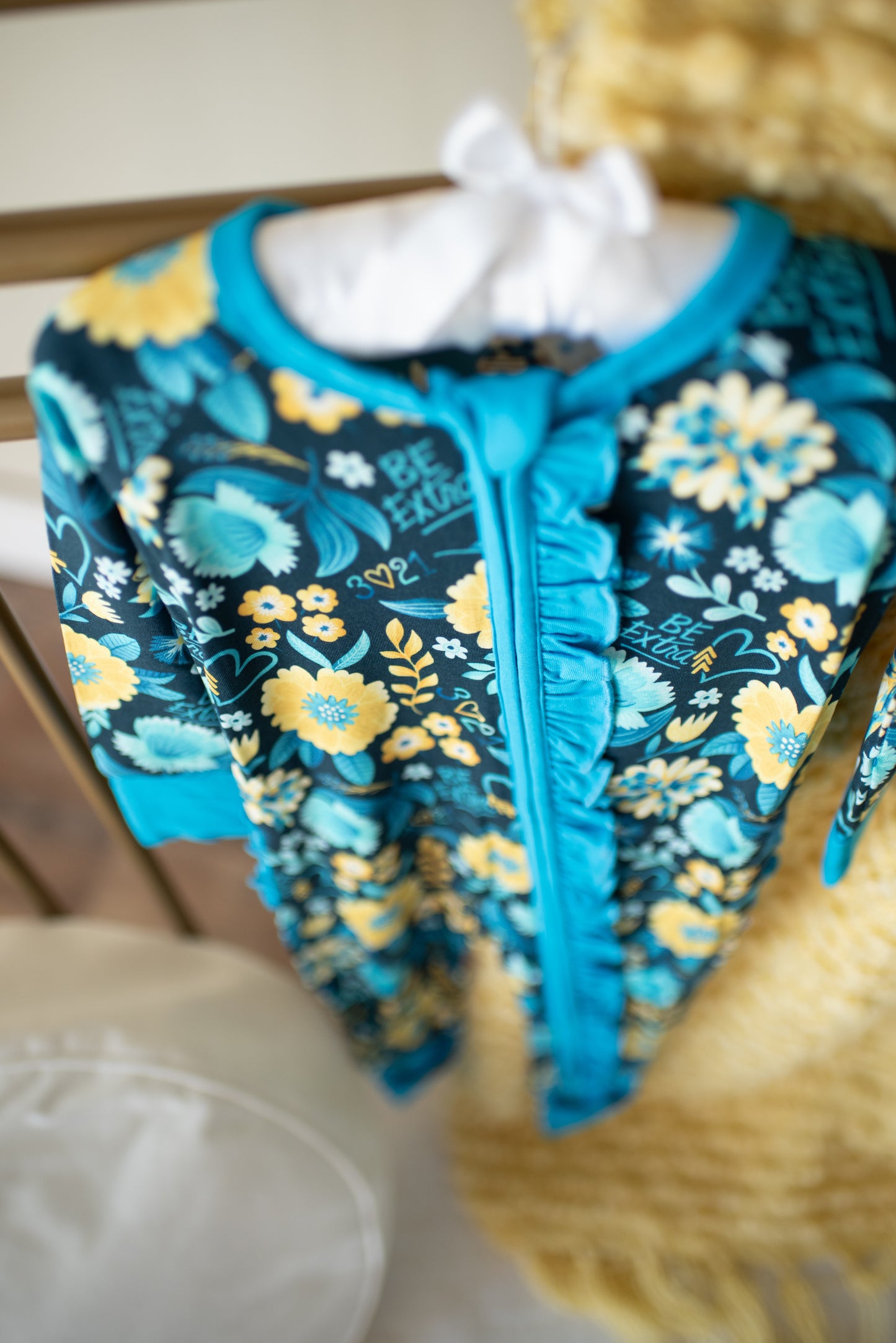 Be Extra Ruffle Convertible Zippy